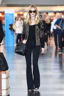 Rosie Huntington-Whiteley feet photo thumbnail