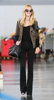 Rosie Huntington-Whiteley feet photo thumbnail