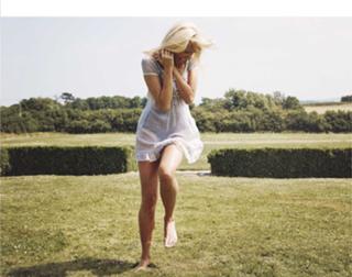 Pixie Lott feet photo thumbnail