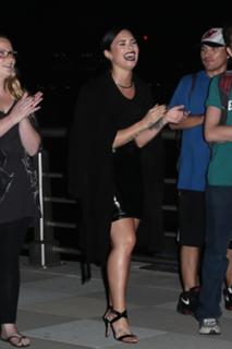 Demi Lovato feet photo thumbnail