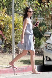 Jordana Brewster feet photo thumbnail