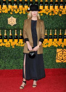 January Jones feet photo thumbnail