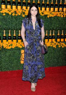 Michelle Trachtenberg feet photo thumbnail