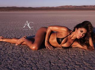 Arianny Celeste feet photo thumbnail