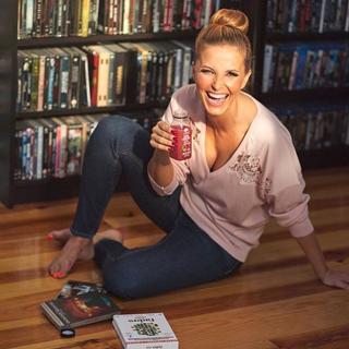 Cristina Ferreira feet photo thumbnail