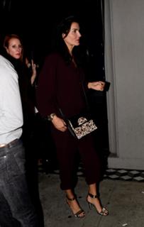 Angie Harmon feet photo thumbnail