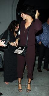 Angie Harmon feet photo thumbnail
