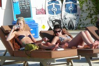 Fearne Cotton feet photo thumbnail