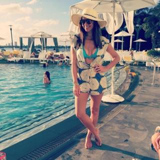 Imogen Thomas feet photo thumbnail