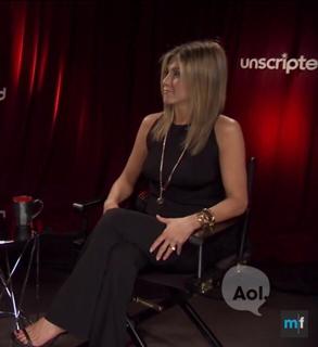 Jennifer Aniston feet photo thumbnail