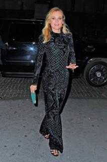 Diane Kruger feet photo thumbnail
