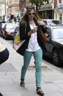Fearne Cotton feet photo thumbnail