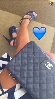 Arianny Celeste feet photo thumbnail