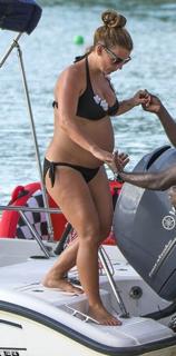 Coleen Rooney feet photo thumbnail