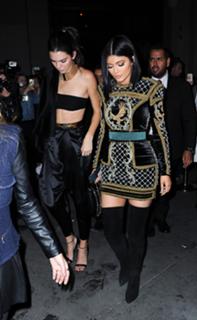 Kendall Jenner feet photo thumbnail