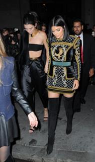 Kendall Jenner feet photo thumbnail