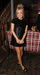 Caroline Flack feet photo thumbnail