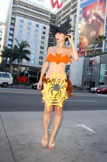 Bai Ling feet photo thumbnail