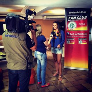 Laura Wontorra feet photo 3