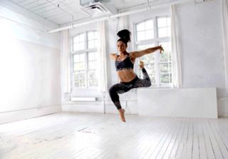 Aly Raisman feet photo thumbnail
