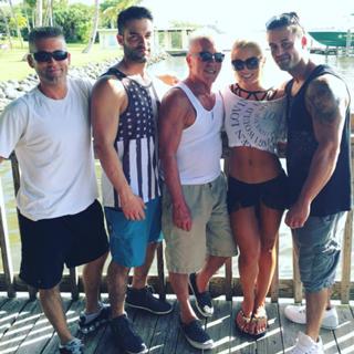 Amanda Saccomanno feet photo thumbnail