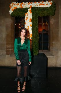 Nikki Reed feet photo thumbnail
