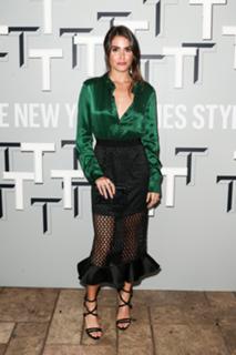 Nikki Reed feet photo thumbnail