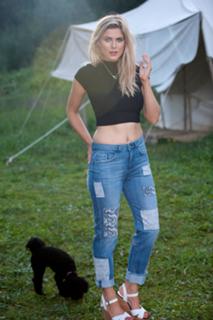 Ashley James feet photo thumbnail