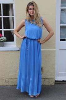 Ashley James feet photo thumbnail
