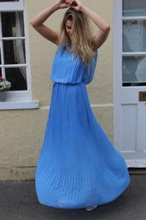 Ashley James feet photo thumbnail