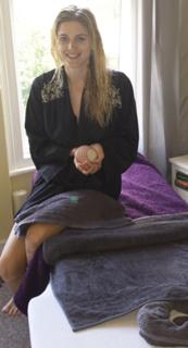Ashley James feet photo thumbnail
