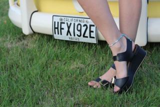 Ashley James feet photo thumbnail