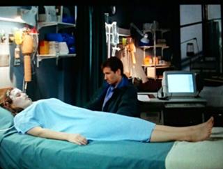 Gillian Anderson feet photo thumbnail