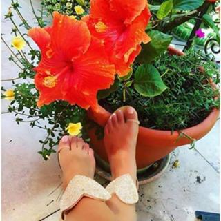 Rocsi Diaz feet photo thumbnail