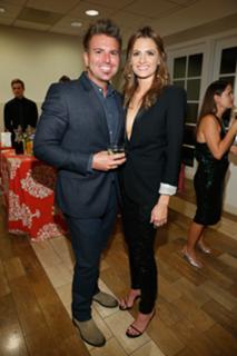 Stana Katic feet photo thumbnail