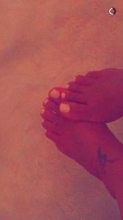 Vida Guerra feet photo thumbnail