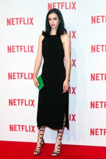 Krysten Ritter feet photo thumbnail