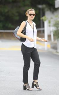 Jennifer Garner feet photo thumbnail