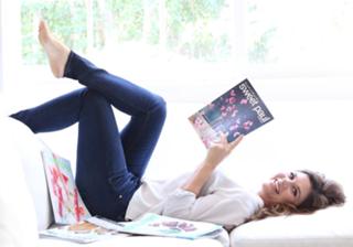 Tiffani Thiessen feet photo thumbnail
