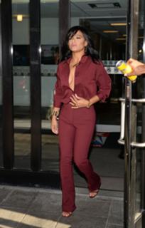 Christina Milian feet photo thumbnail