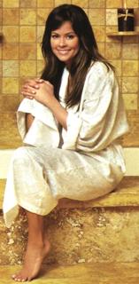 Brooke Burke feet photo thumbnail
