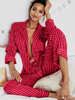 Lais Ribeiro feet photo thumbnail