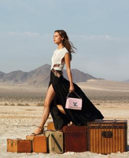 Alicia Vikander feet photo thumbnail