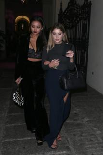 Shay Mitchell feet photo thumbnail