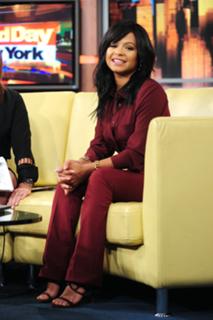 Christina Milian feet photo thumbnail