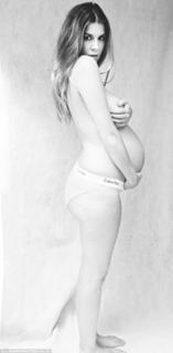 Imogen Thomas feet photo thumbnail