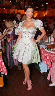 Verona Pooth feet photo thumbnail
