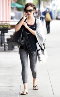 Lily Collins feet photo thumbnail