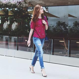 Marina Ruy Barbosa feet photo thumbnail