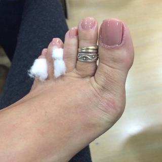 Karin Klemp feet photo thumbnail